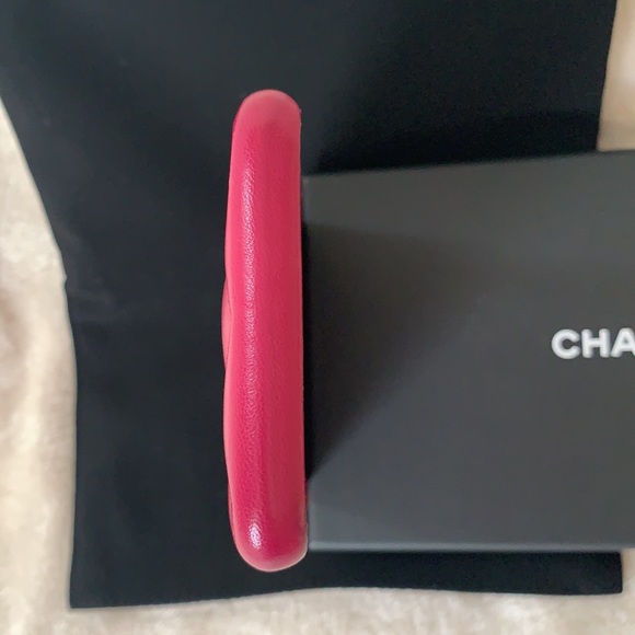CHANEL Lambskin Quilted IPhone X XS Max Case - Picture 15 of 15